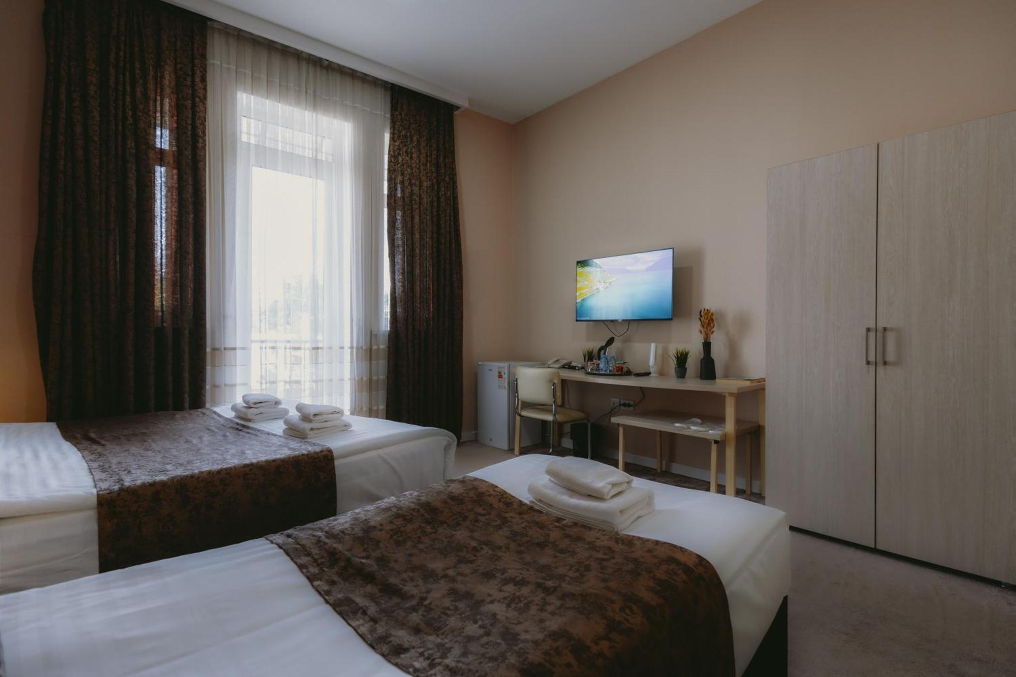 City Hotel Tasjkent Eksteriør billede