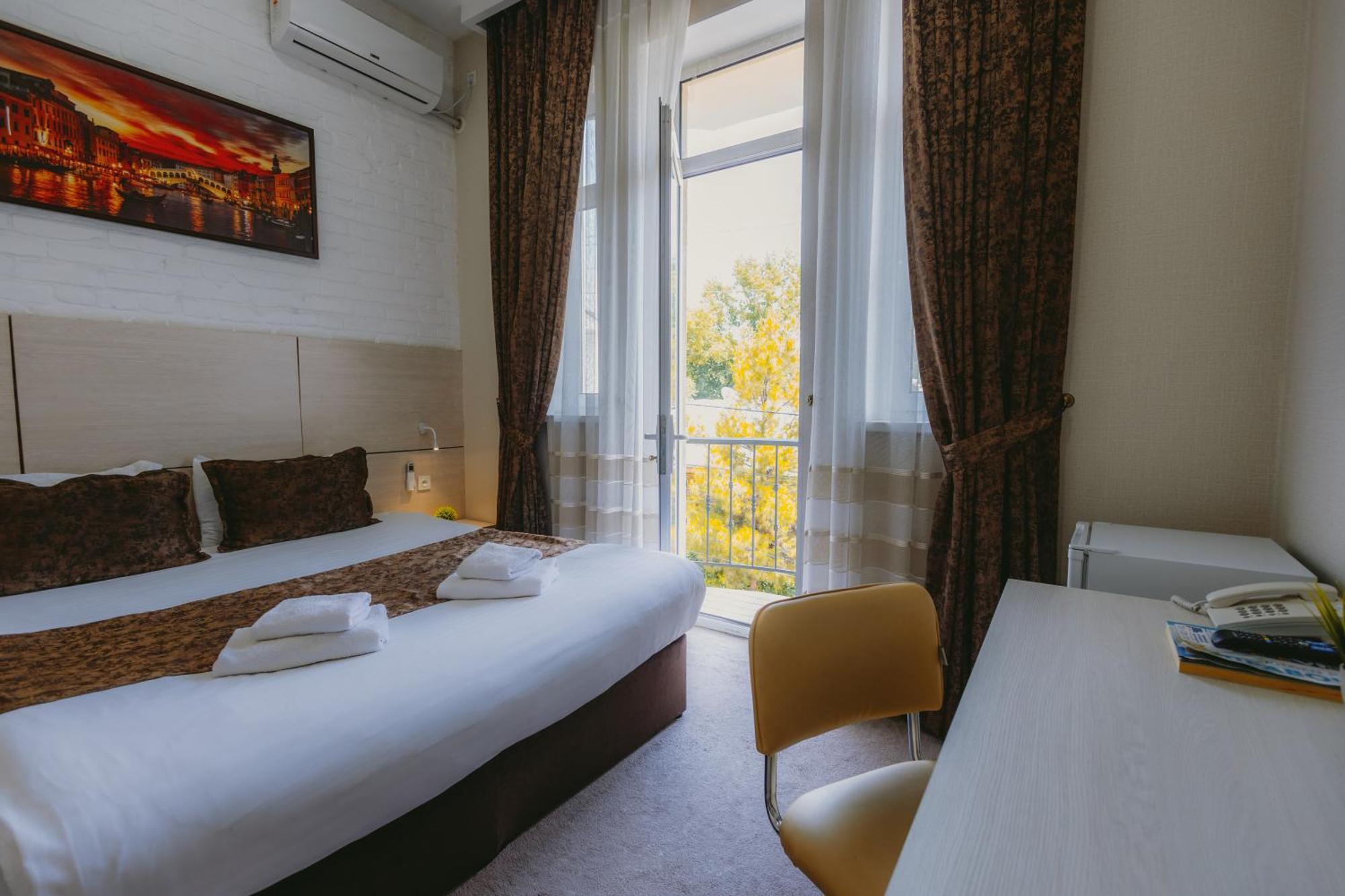City Hotel Tasjkent Eksteriør billede