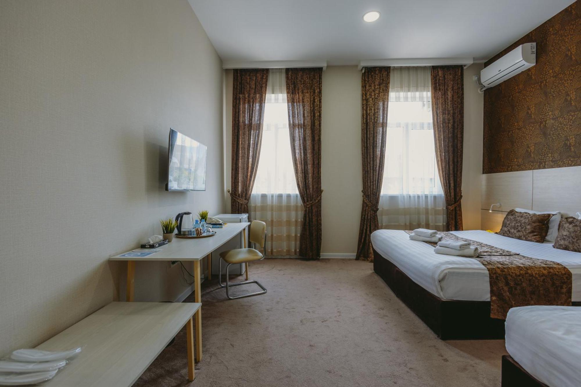 City Hotel Tasjkent Eksteriør billede
