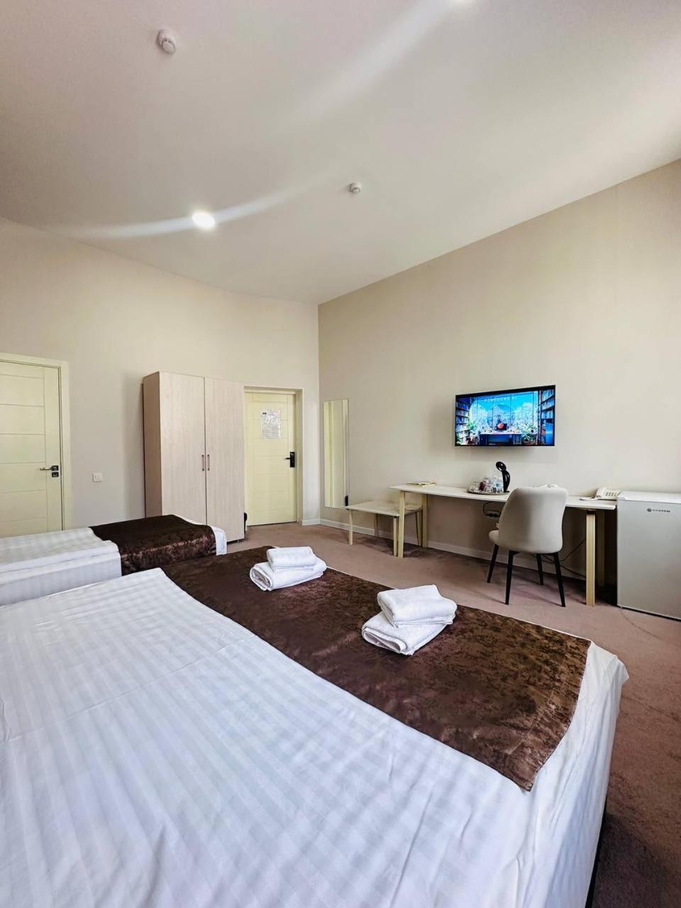 City Hotel Tasjkent Eksteriør billede